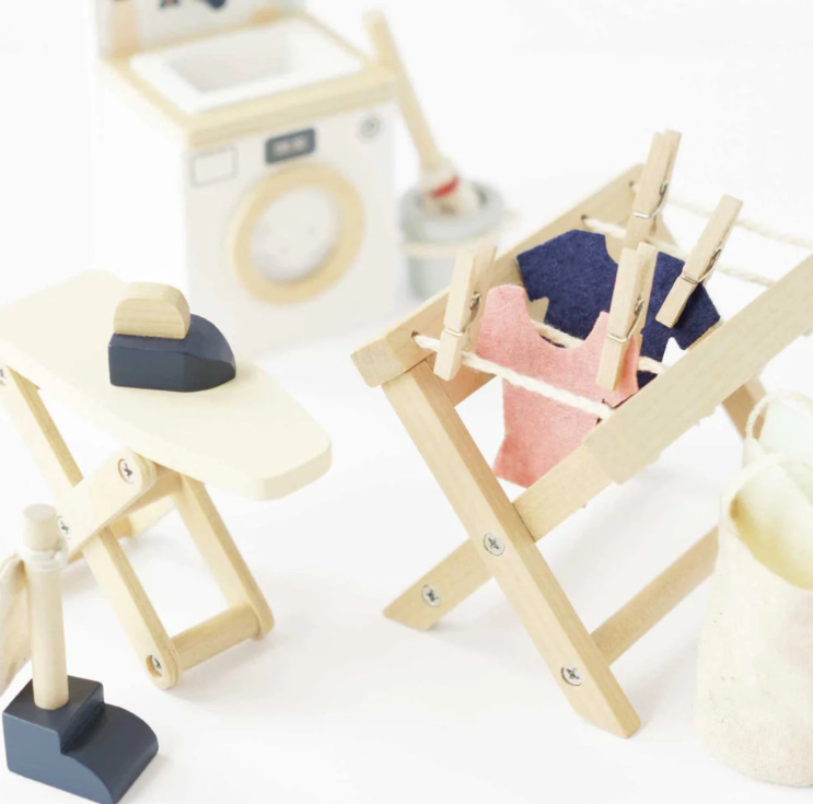Le Toy Van - Dolls House Furniture: Laundry Room