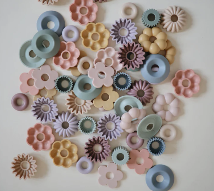 Mushie Lacing Toy Set
