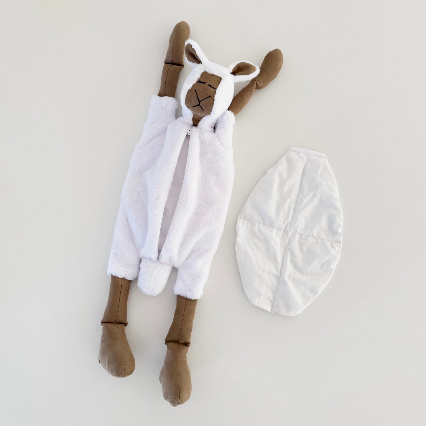 Lambébé - Sleepy Sheep