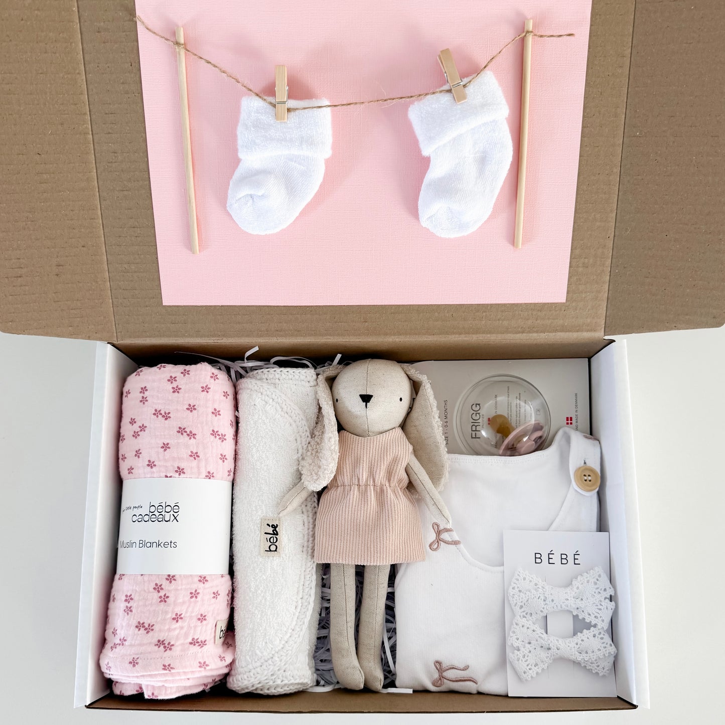 ONE OF A KIND Dainty Rose Gift Box