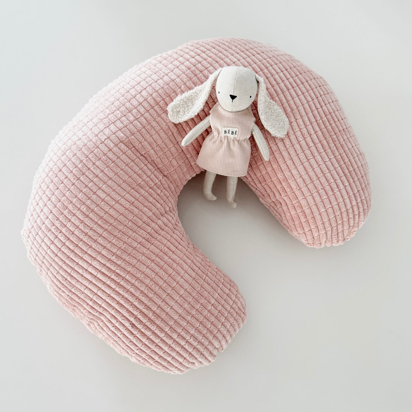 Luxe Bébé Nursing Pillow