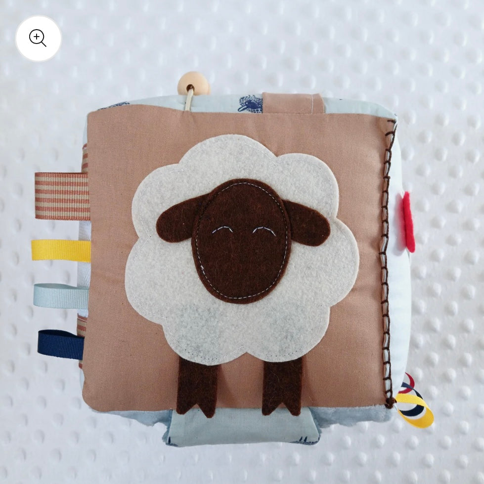 Farm Animal Busy Cube