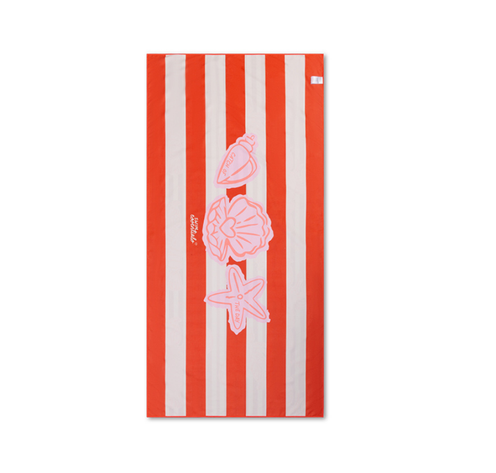 Swim Essentials: Microfiber Beach Towel - Lobster Bay